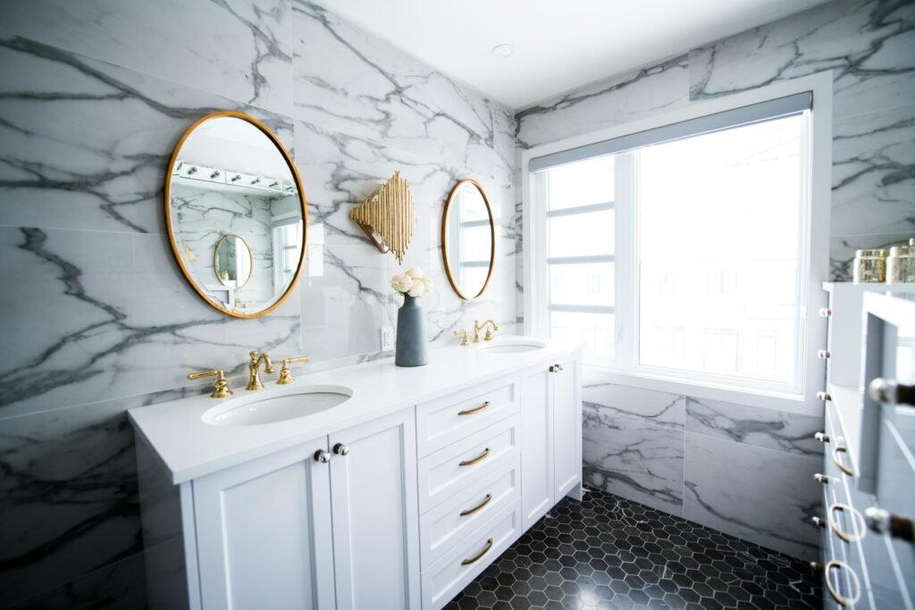 Miroirs de salle de bain – Prisma Groupe