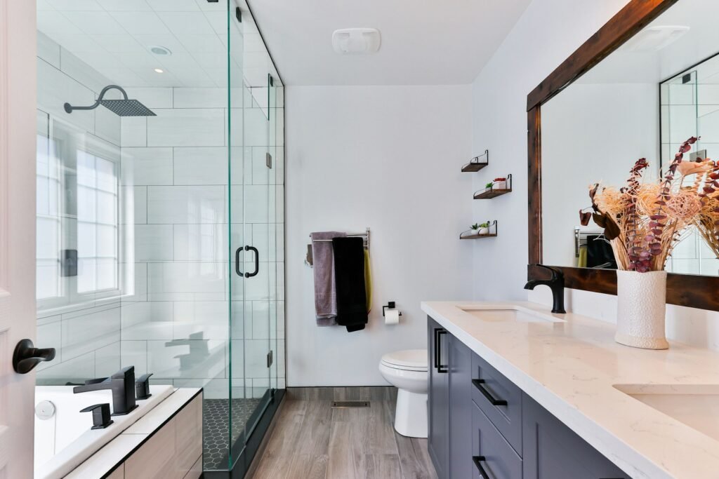 Paroi de douche en verre – Prisma Groupe